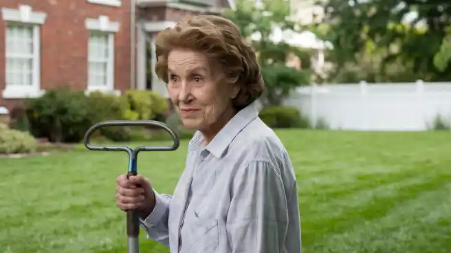 Grandma’s Shocking Lawn Care Secret That Hospitals Don’t Want You To Know